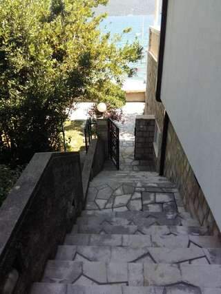 Апартаменты Apartment Savina Херцег-Нови Апартаменты с видом на море-47